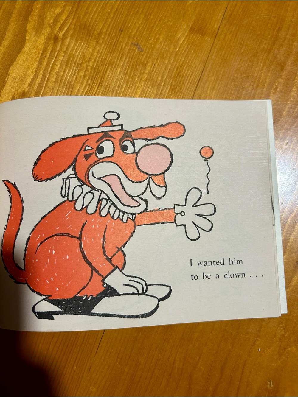 (3/$10) Vintage Clifford’s Halloween book - Picture 3 of 3